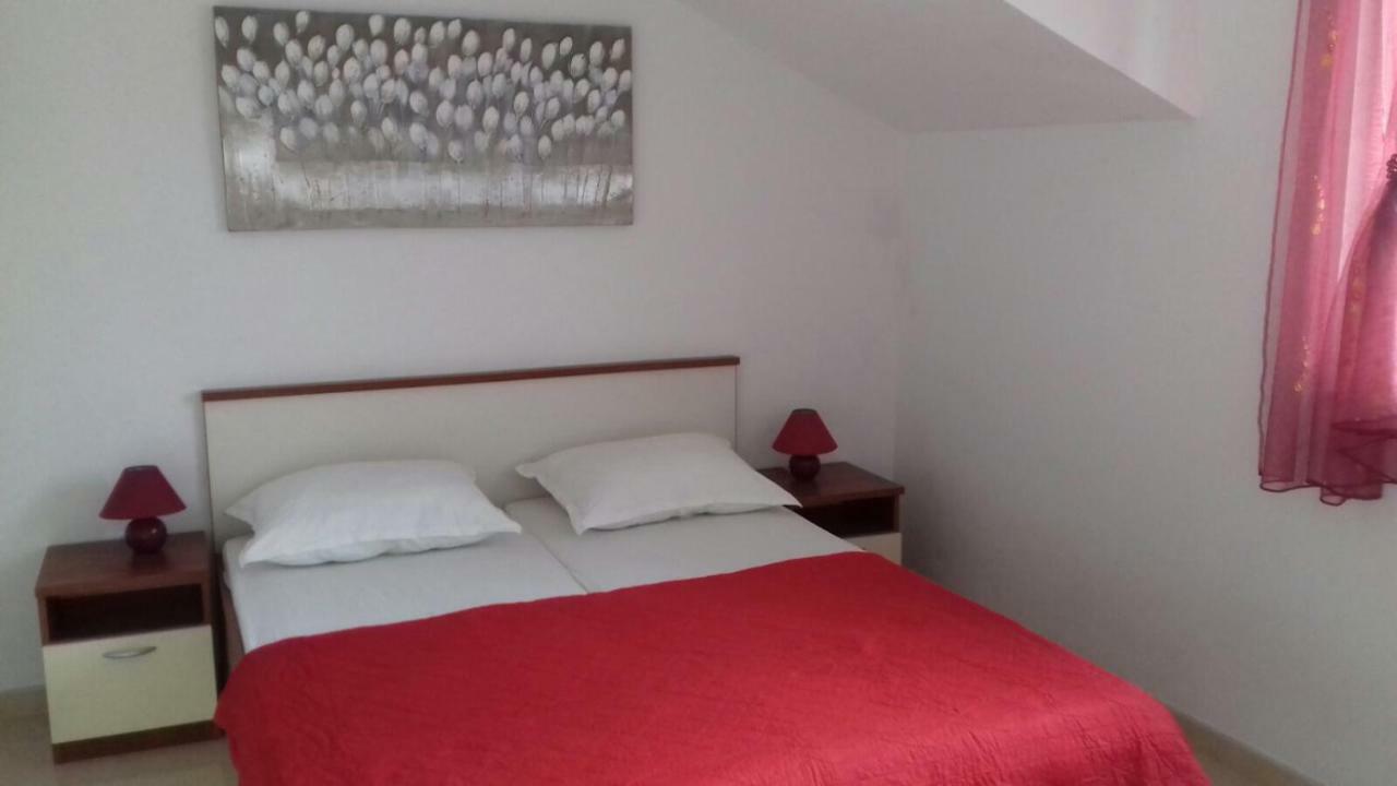 Apartment Vucica Sevid Dış mekan fotoğraf