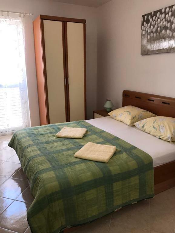 Apartment Vucica Sevid Dış mekan fotoğraf