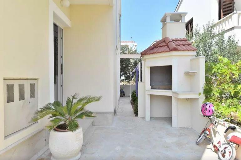 Apartment Vucica Sevid Dış mekan fotoğraf